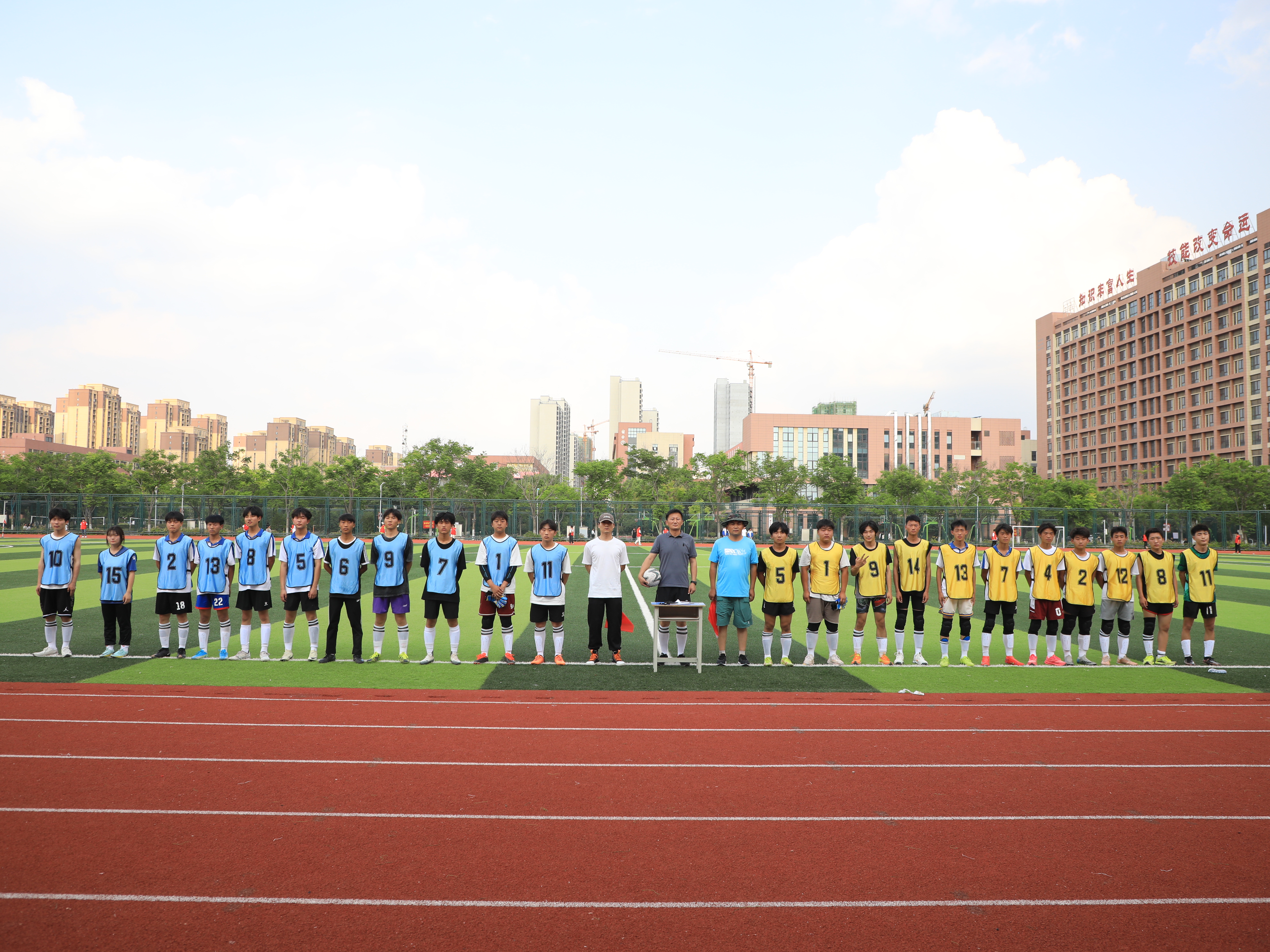 皖北经济技术学校首届校园足球联赛隆重开幕