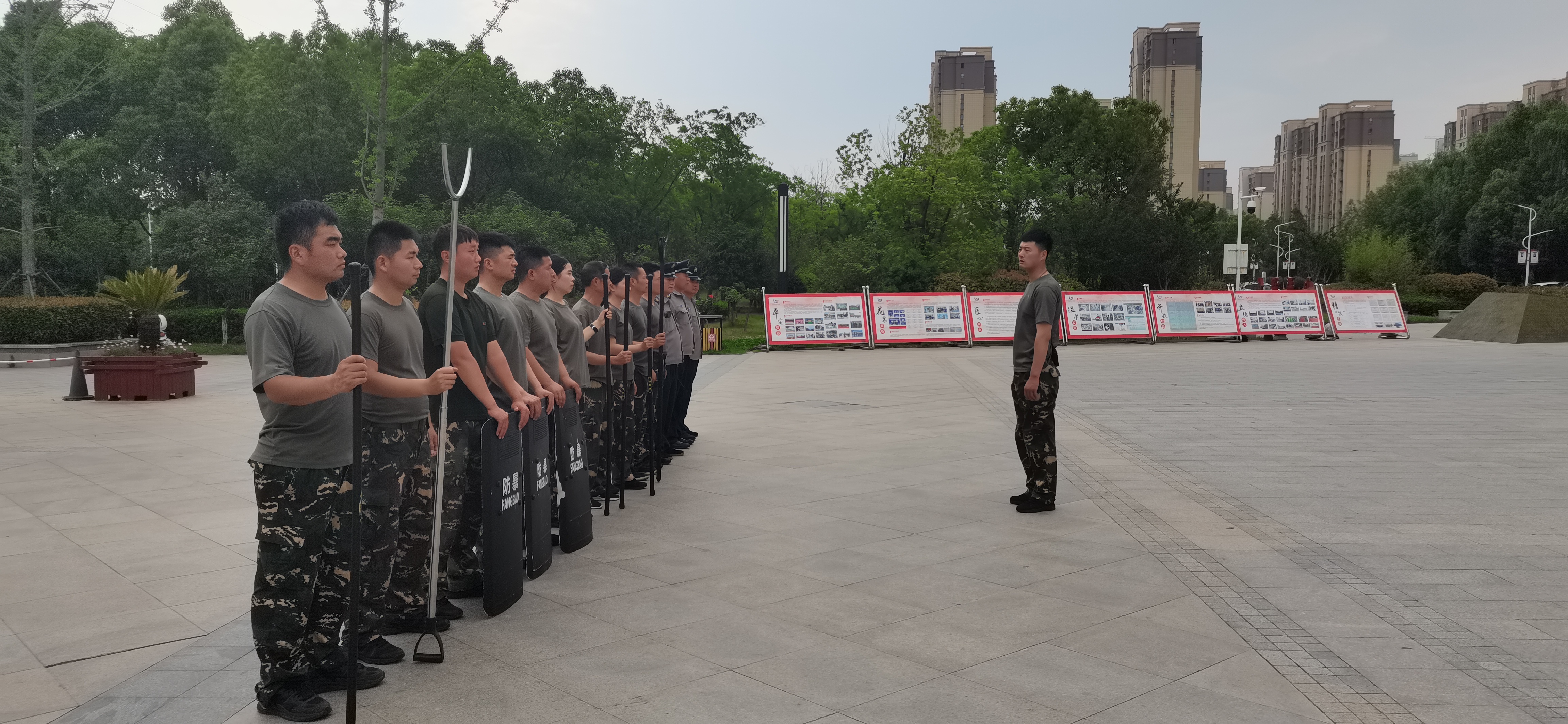 皖北经济技术学校 开展防暴反恐培训暨演练 筑牢校园安全防线